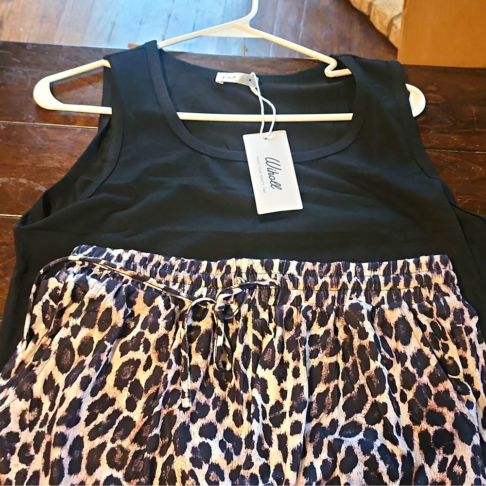 Attitude Women's 2pc Outfit Set Med. Black Tank & Leopard Pants Drawstring Knit